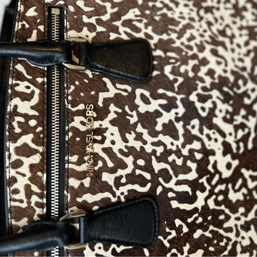 Michael Kors Leopard Print Satchel with Black Accents - Picture 2 of 9